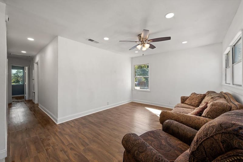2313 Lucas Drive, Fort Worth TX 76112 - Photo 8