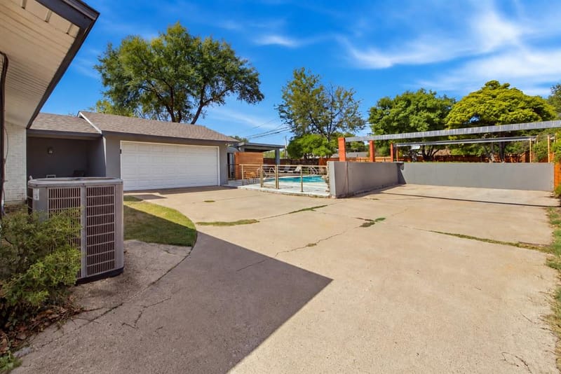 2712 Beechmont Place, Dallas TX 75228 - Photo 12