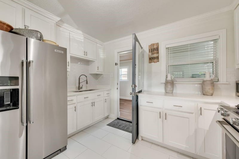 2815 Anzio Drive, Dallas TX 75224 - Photo 10