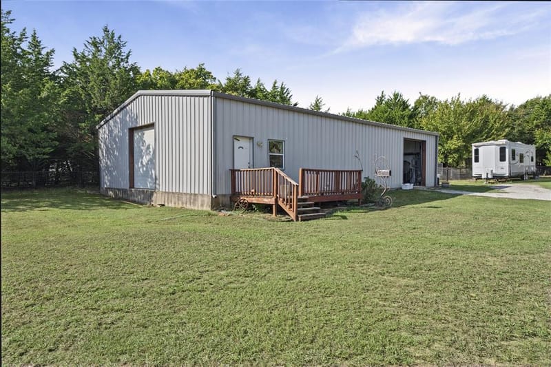 464 Oak Hill Road, Valley View TX 76272 - Photo 32