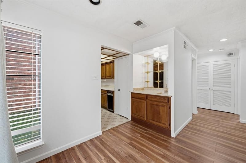 2719 Silver Creek Drive # 111, Arlington TX 76006 - Photo 9