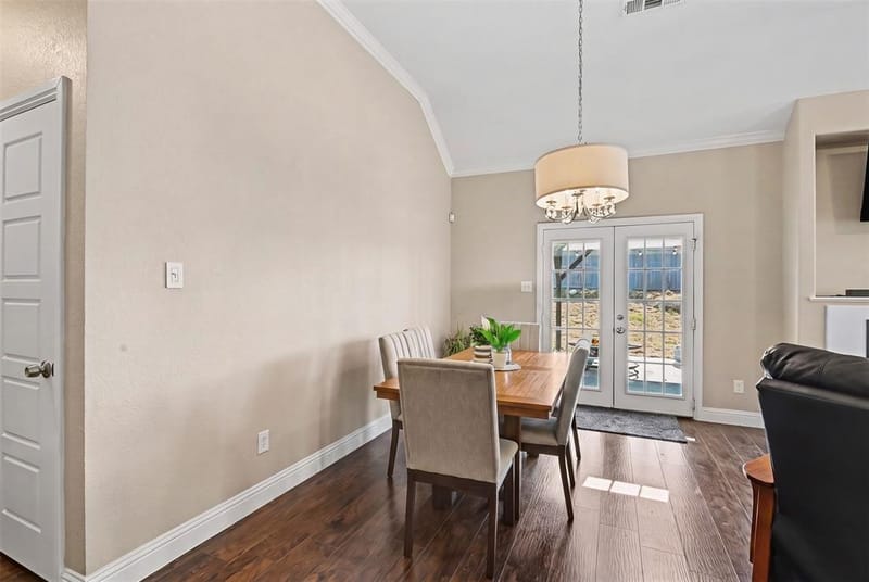 819 N Ridge Drive, White Settlement TX 76108 - Photo 7