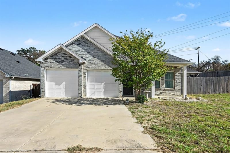 819 N Ridge Drive, White Settlement TX 76108