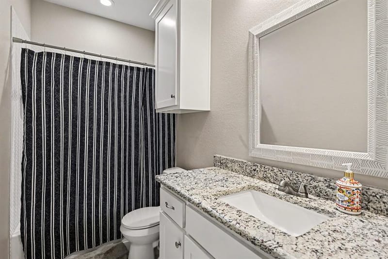 819 N Ridge Drive, White Settlement TX 76108 - Photo 18