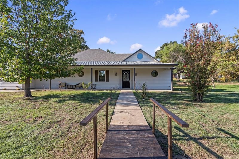 409 Oak Creek Drive, Tool TX 75143 - Photo 6
