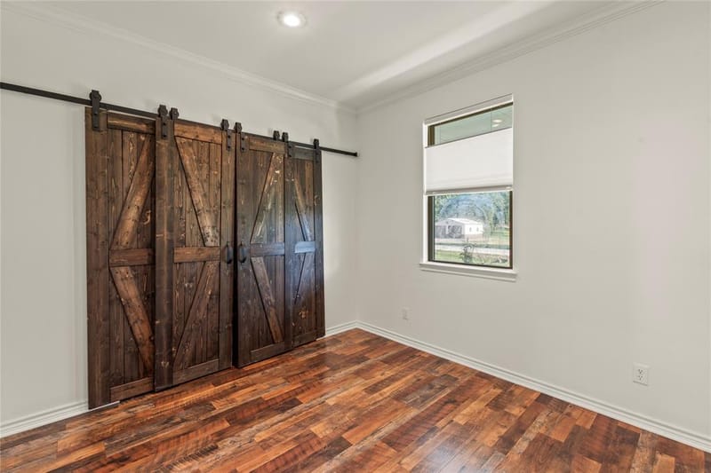409 Oak Creek Drive, Tool TX 75143 - Photo 17