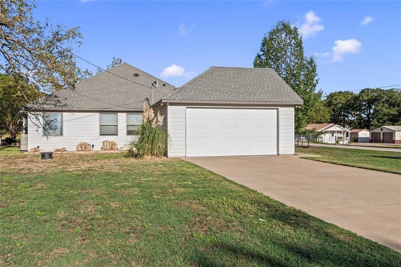409 Oak Creek Drive, Tool TX 75143 - Photo 26