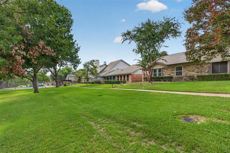 4915 Rollingwood Court, Garland TX 75043 - Photo 2