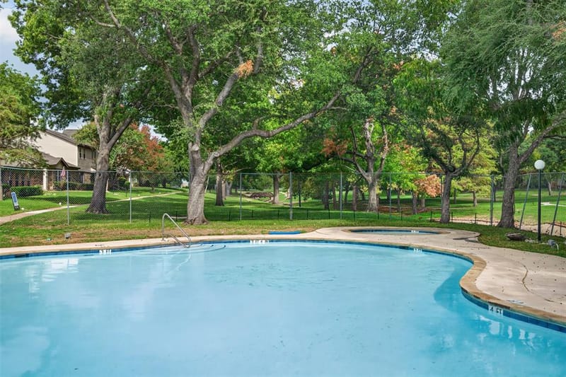 4915 Rollingwood Court, Garland TX 75043 - Photo 35
