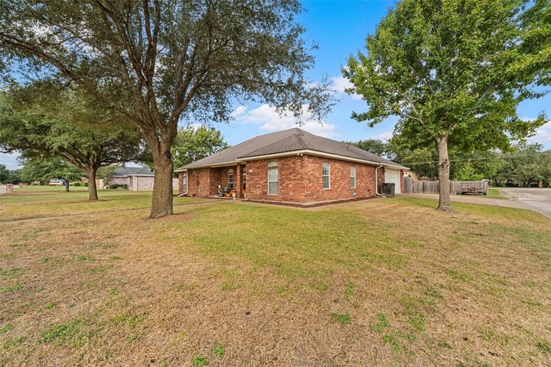 901 Dogwood Street, Robinson TX 76706 - Photo 20