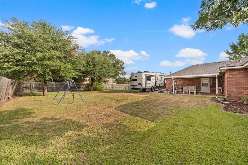 901 Dogwood Street, Robinson TX 76706 - Photo 18