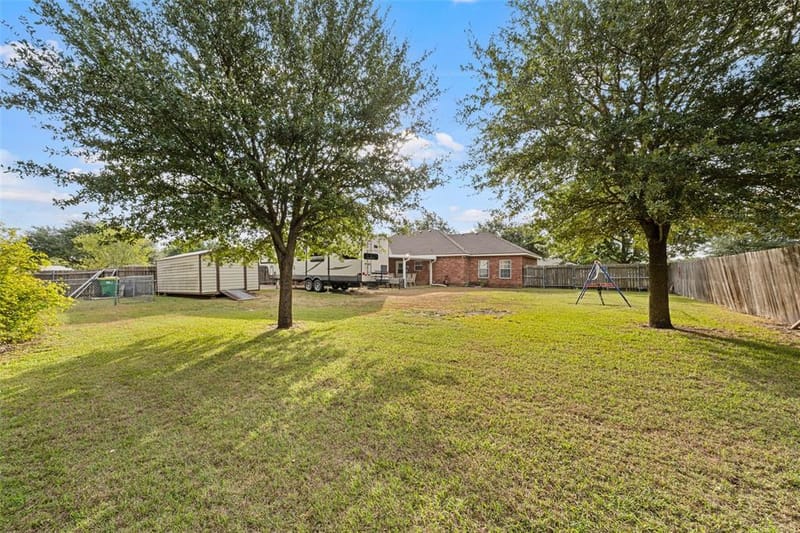 901 Dogwood Street, Robinson TX 76706 - Photo 19