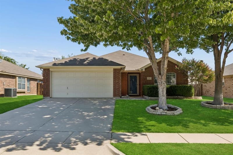 616 Steerman Court, Saginaw TX 76179 - Photo 2