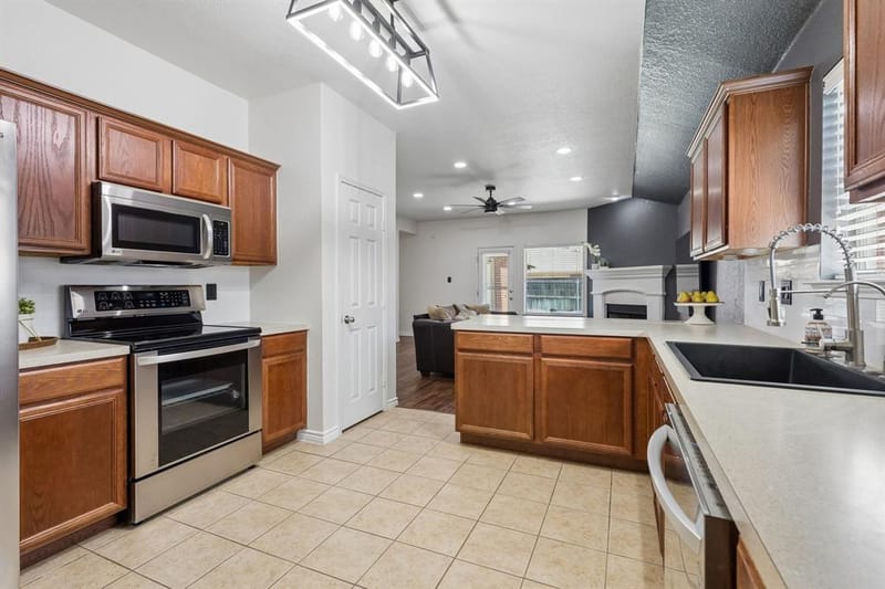 616 Steerman Court, Saginaw TX 76179 - Photo 12