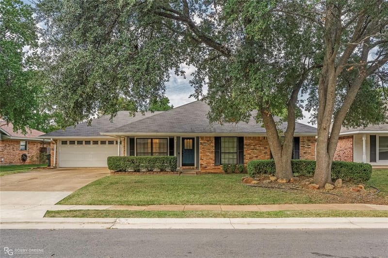405 Edgemont Drive, Bossier City LA 71111