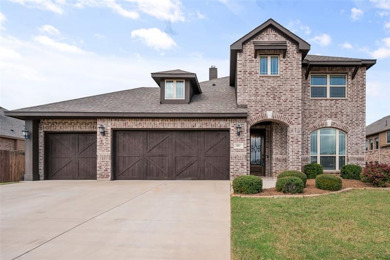 807 Imperial Way, Mansfield TX 76063