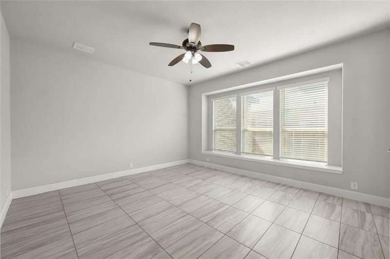 807 Imperial Way, Mansfield TX 76063 - Photo 9