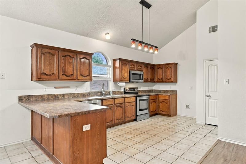 1953 Rustic Creek Drive, Garland TX 75040 - Photo 10