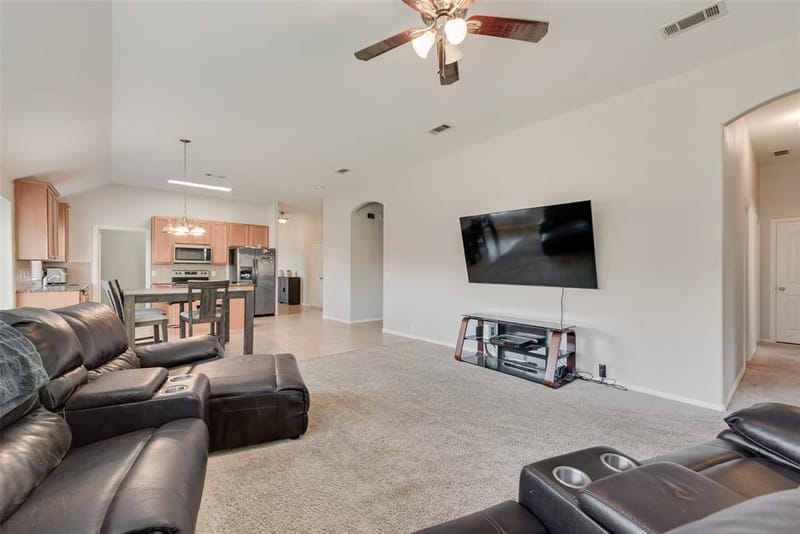 721 Honeysuckle Way, DeSoto TX 75115 - Photo 5