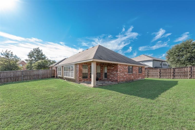 721 Honeysuckle Way, DeSoto TX 75115 - Photo 21