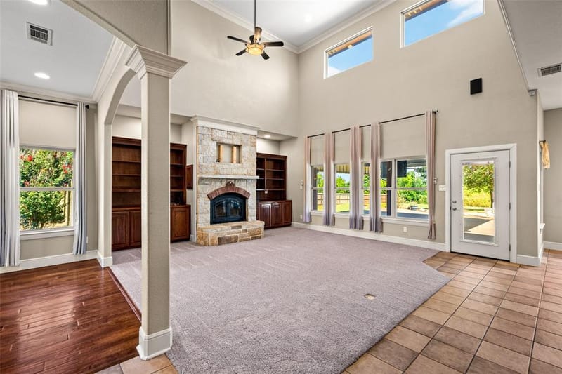 407 Valley View Court, Rio Vista TX 76093 - Photo 6