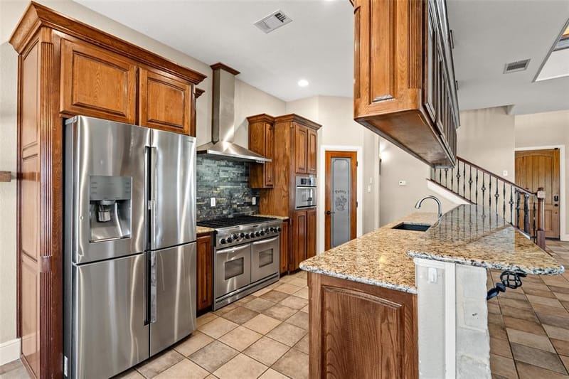 407 Valley View Court, Rio Vista TX 76093 - Photo 10