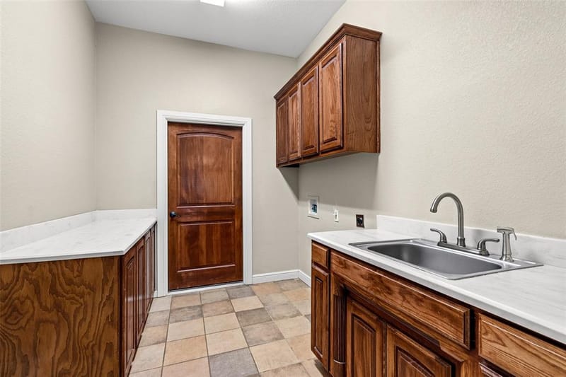 407 Valley View Court, Rio Vista TX 76093 - Photo 19