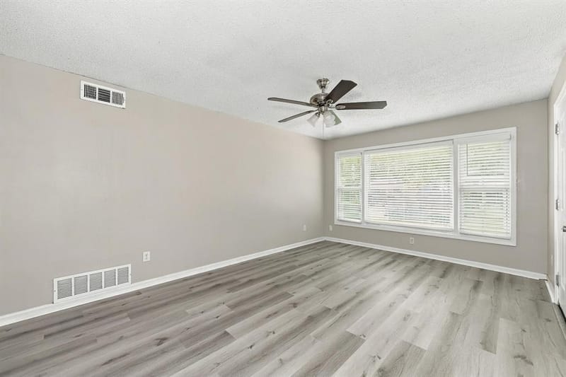 2118 Bergstrom Drive, Dallas TX 75227 - Photo 5