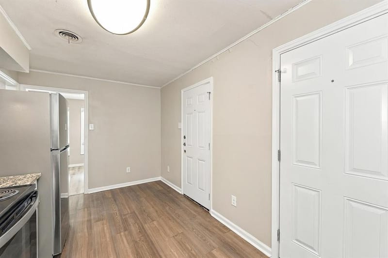 2118 Bergstrom Drive, Dallas TX 75227 - Photo 10