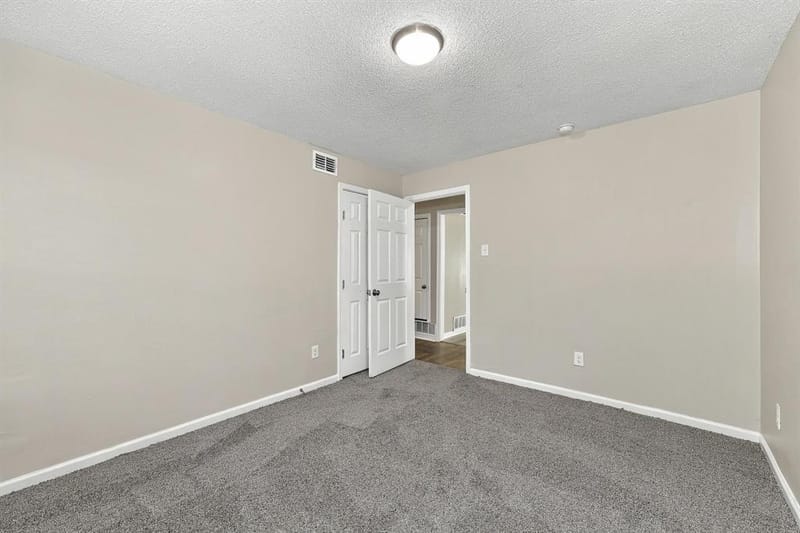 2118 Bergstrom Drive, Dallas TX 75227 - Photo 18