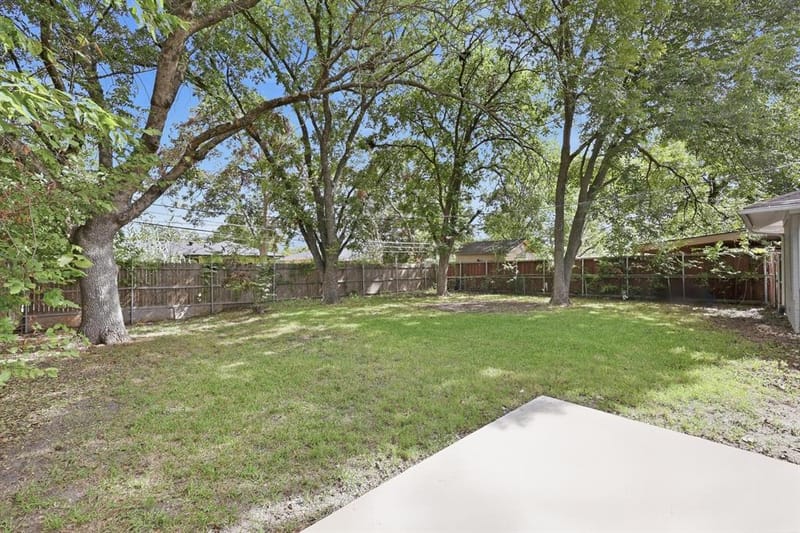 2118 Bergstrom Drive, Dallas TX 75227 - Photo 21