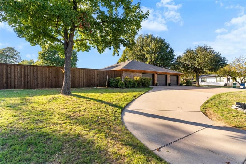 1953 Limerick Lane, Grapevine TX 76051 - Photo 36