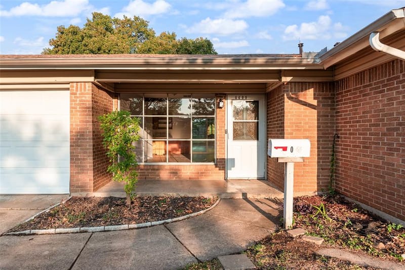 6609 Trailwood Drive, Forest Hill TX 76140 - Photo 10