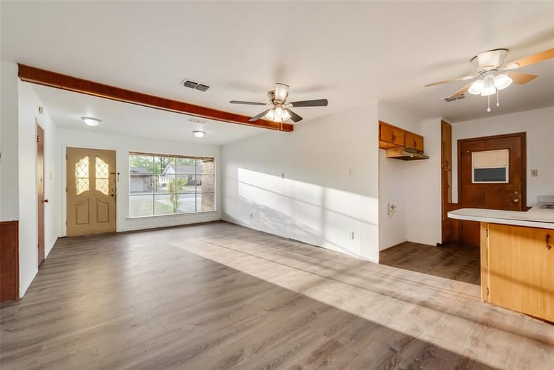6609 Trailwood Drive, Forest Hill TX 76140 - Photo 11