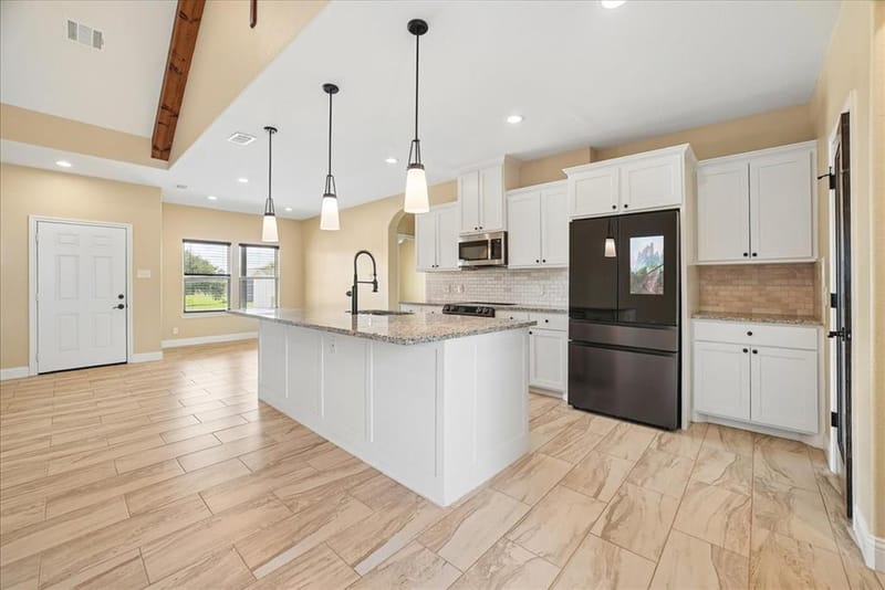 9060 Mitchell Bend Court, Granbury TX 76048 - Photo 9