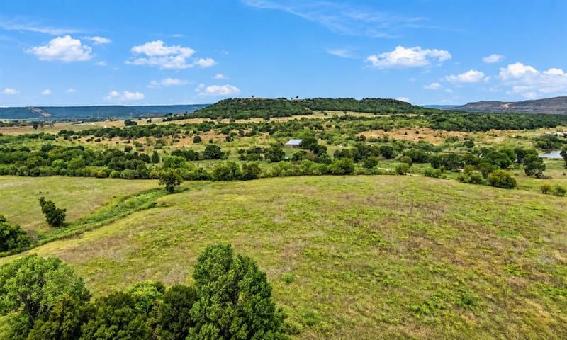 221 S Kinder Lane, Jacksboro TX 76458 - Photo 20