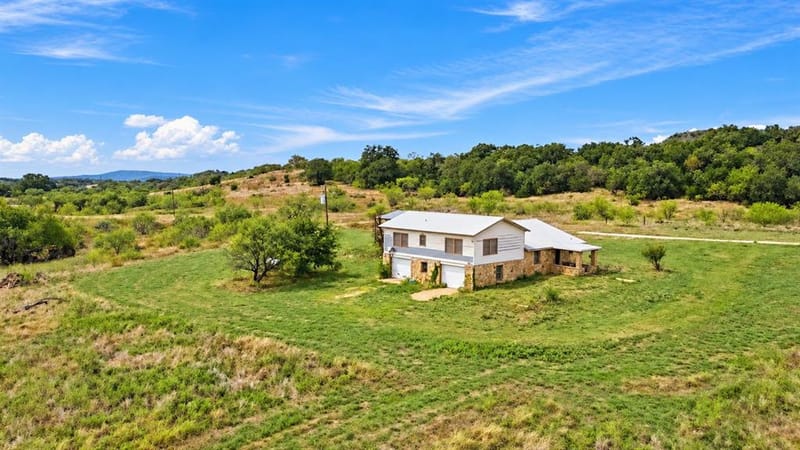 221 S Kinder Lane, Jacksboro TX 76458 - Photo 25