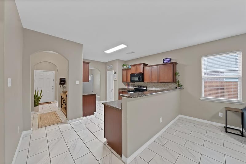 6148 Chalk Hollow Drive, Fort Worth TX 76179 - Photo 12