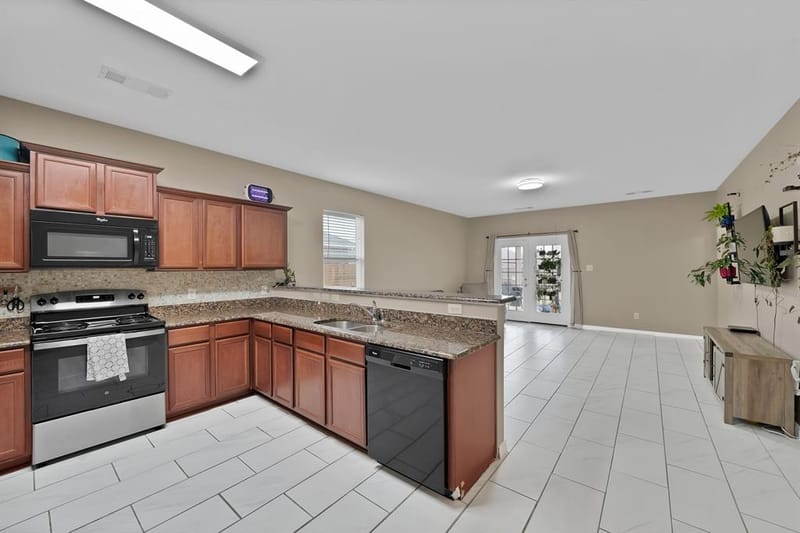 6148 Chalk Hollow Drive, Fort Worth TX 76179 - Photo 10