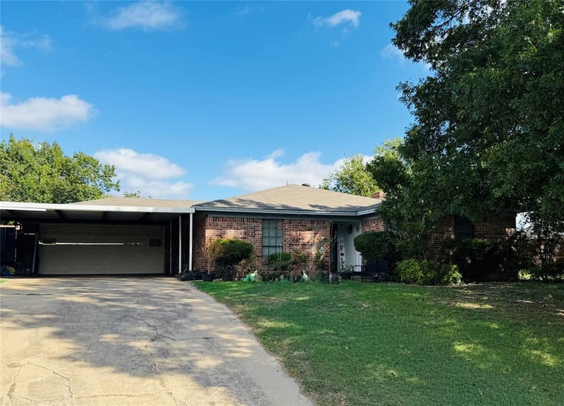 501 E Oak Street, Aledo TX 76008 - Photo 2