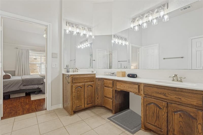 2106 Hollow Way, Garland TX 75041 - Photo 17