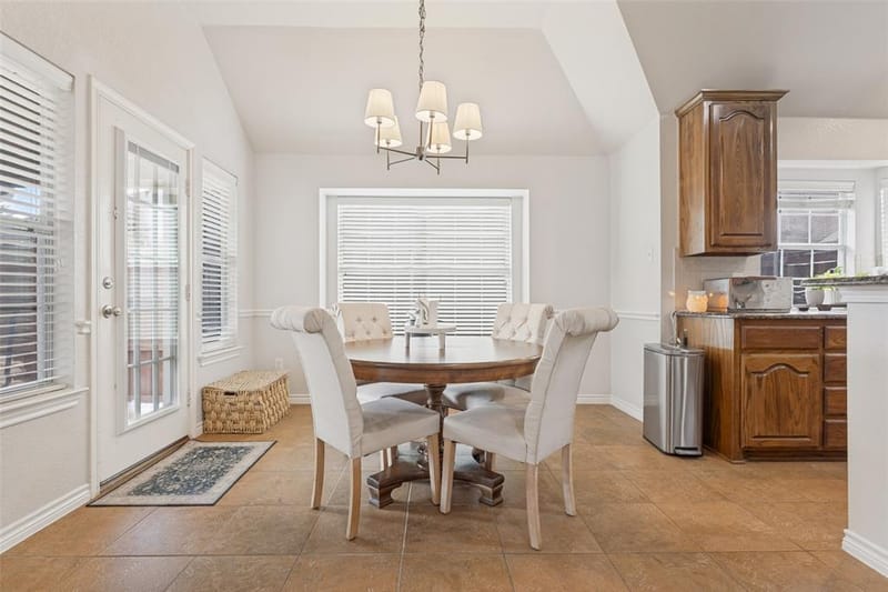 2106 Hollow Way, Garland TX 75041 - Photo 10
