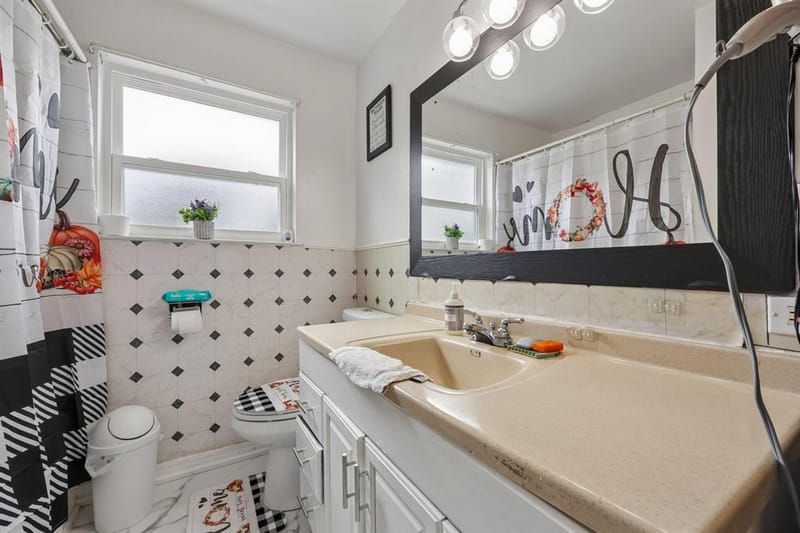3312 Meadow Oaks Drive, Haltom City TX 76117 - Photo 6