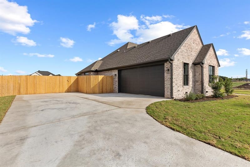128 Paddle Boat Court, Robinson TX 76706 - Photo 3