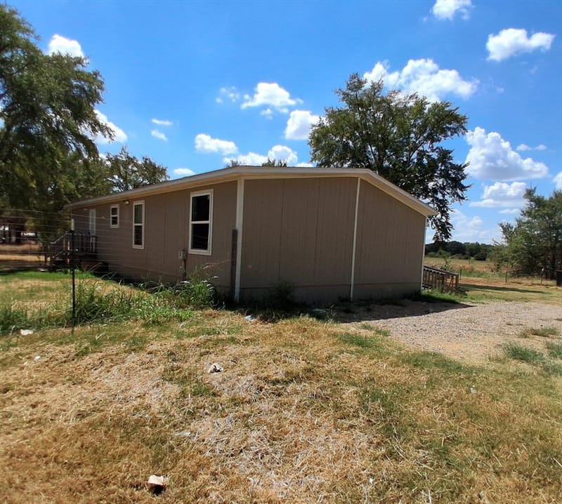 5819 County Road 2025, Ivanhoe TX 75447 - Photo 2