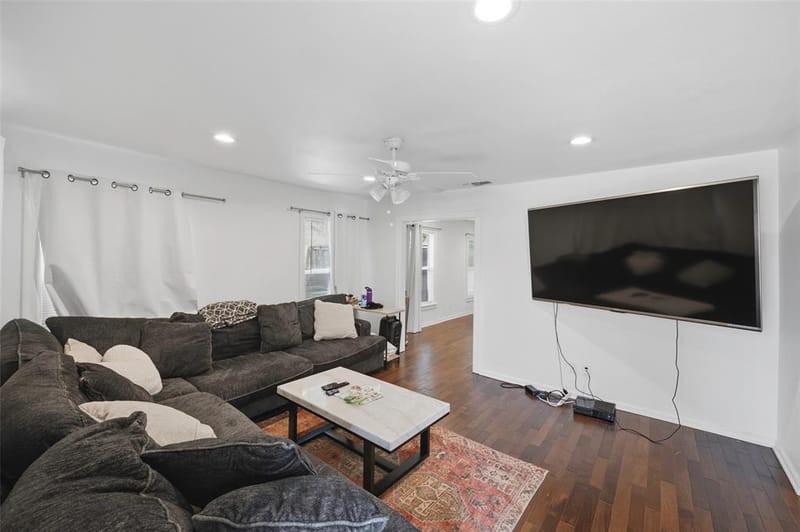 3233 Merida Avenue, Fort Worth TX 76109 - Photo 7