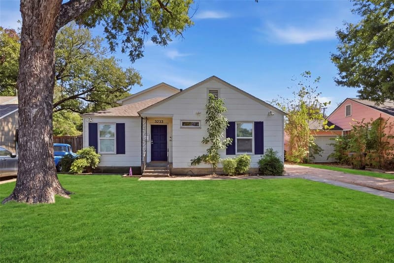 3233 Merida Avenue, Fort Worth TX 76109