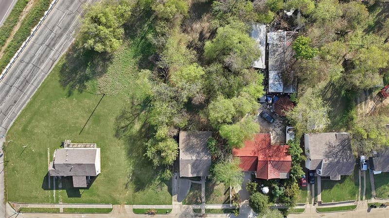 2813 S Wesleyan Drive, Fort Worth TX 76105 - Photo 3