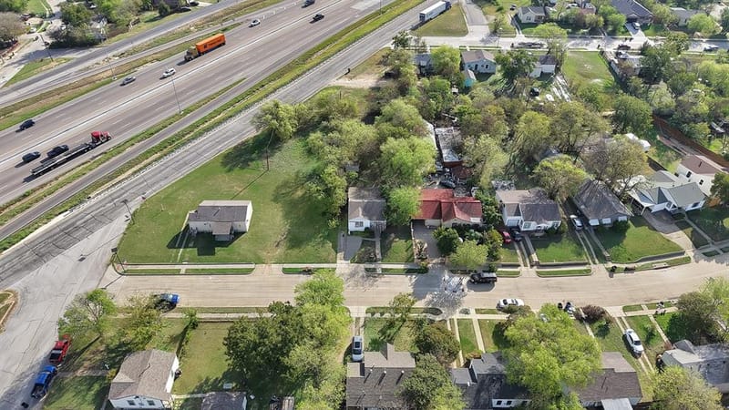 2813 S Wesleyan Drive, Fort Worth TX 76105 - Photo 4