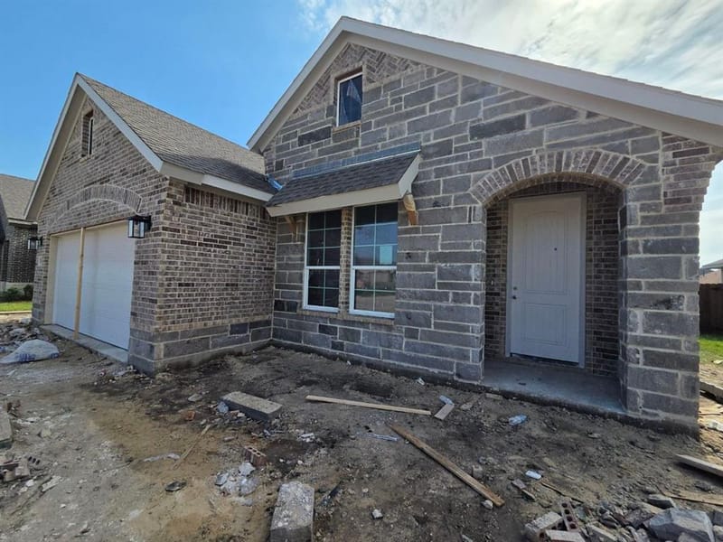 815 Silverleaf Drive, Ennis TX 75119 - Photo 3